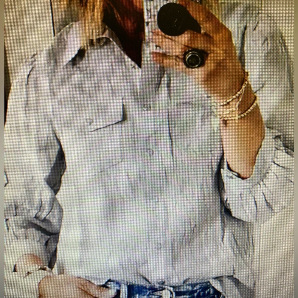 Ivy Jane light grey pearl snap